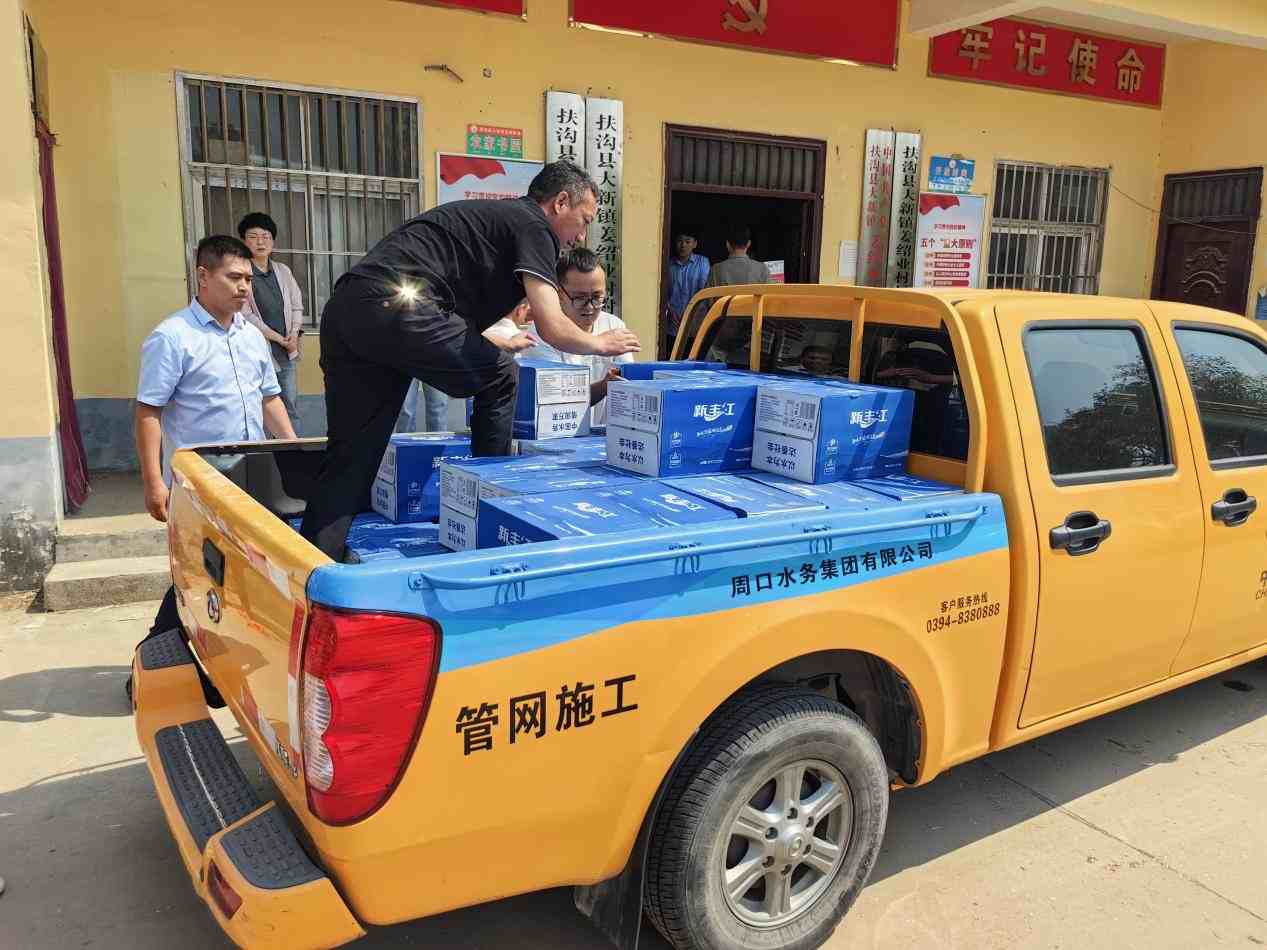 夏糧搶收正當(dāng)時(shí)，志愿服務(wù)暖民心